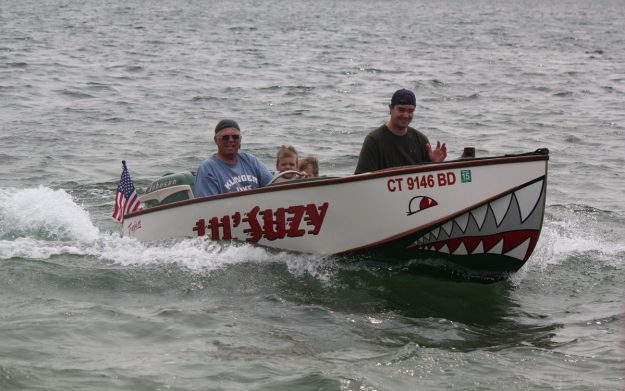 Lil’-Suzy-with-family Lil'-Suzy-with-family